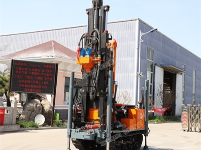 HQZ-260L履帶式氣動鉆機(jī) 水井鉆機(jī)生產(chǎn)廠家