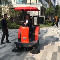 CH-S1500中型駕駛式掃地車(chē) 物業(yè)保潔車(chē) 多功能