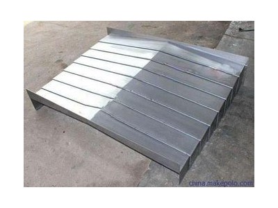 鑫翔機(jī)床廠家直銷各種型號(hào)，鋼板防護(hù)罩，風(fēng)琴防護(hù)罩。