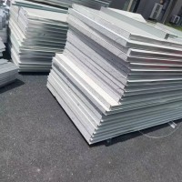 大量回收巖棉板 上?；厥諍A芯板