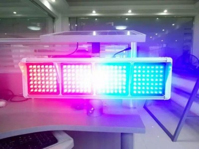 大太陽能爆閃燈紅藍爆閃警示燈生產(chǎn)廠家